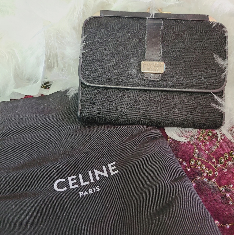 Vintage Celine Wallet - Picture 10 of 10